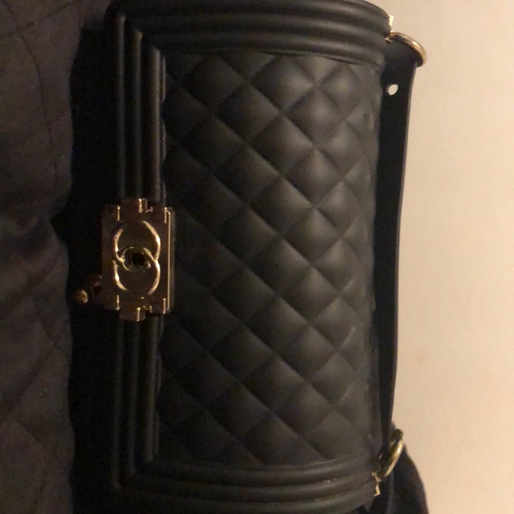 Black purse